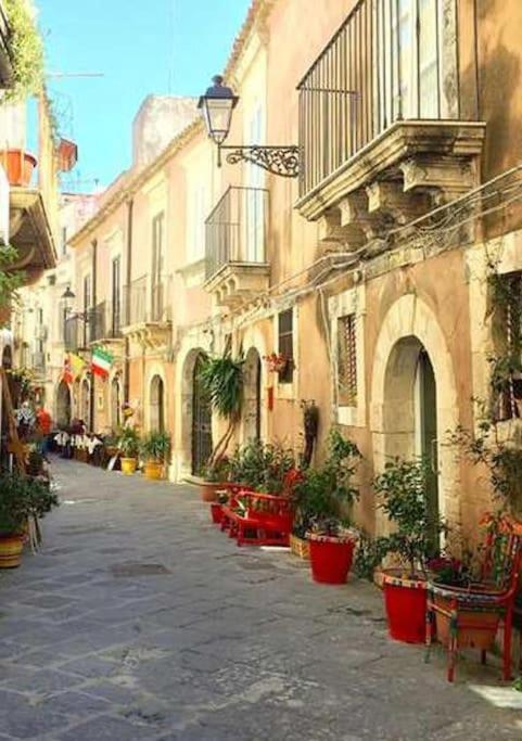 Delizia House Ortigia,Centro Citta, Vicino Al Mare Lejlighed Syracuse Eksteriør billede