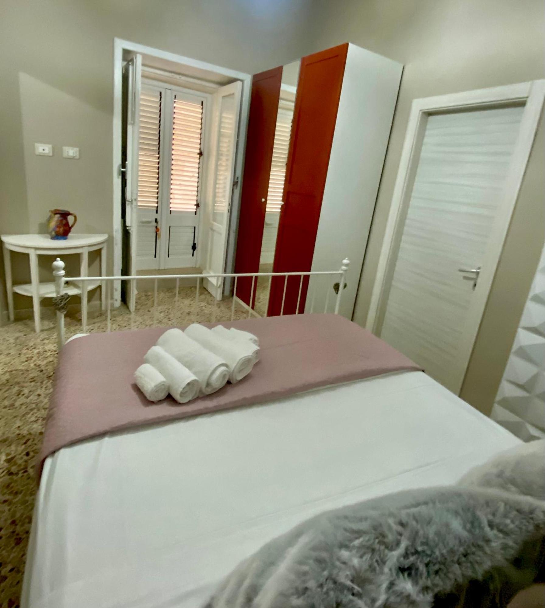 Delizia House Ortigia,Centro Citta, Vicino Al Mare Lejlighed Syracuse Eksteriør billede